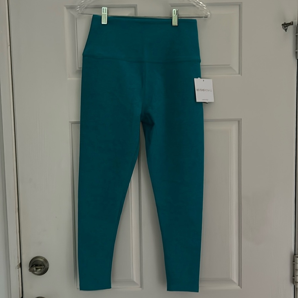 NWT Beyond Yoga Turquoise Leggings